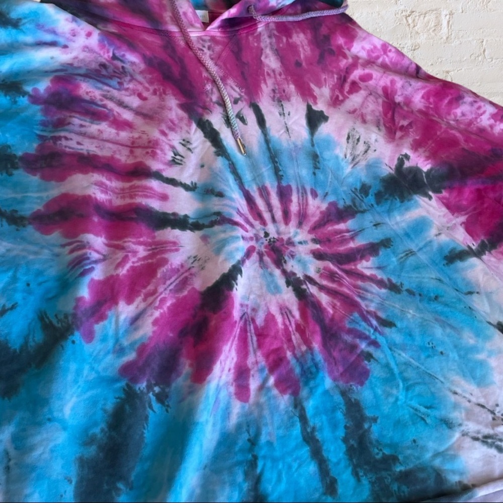 Tie Dye Sweatshirt - Picture 6 of 10